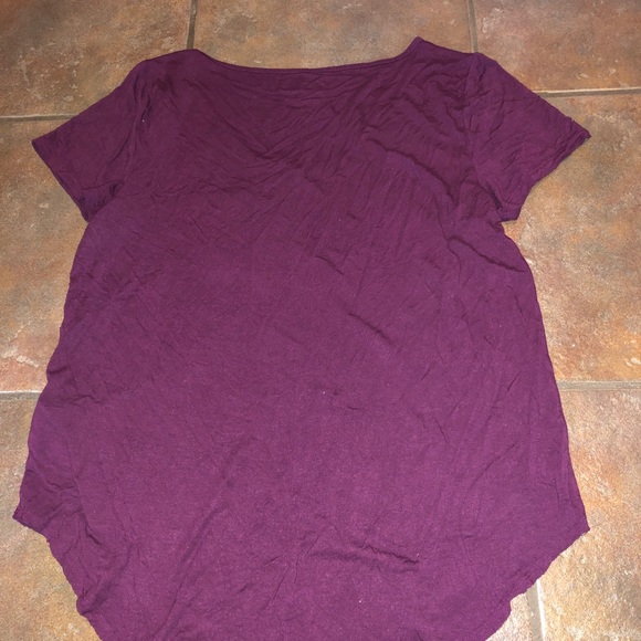 T-SHIRT HOLLISTER - Picture 4 of 4